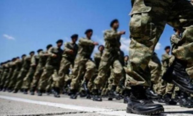 Askerliği uzatanlara ücretsiz ulaşım hakkı