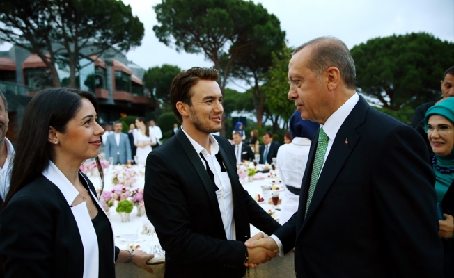 Mustafa Ceceli Saray'a zorla girmeye çalıştı iddiası