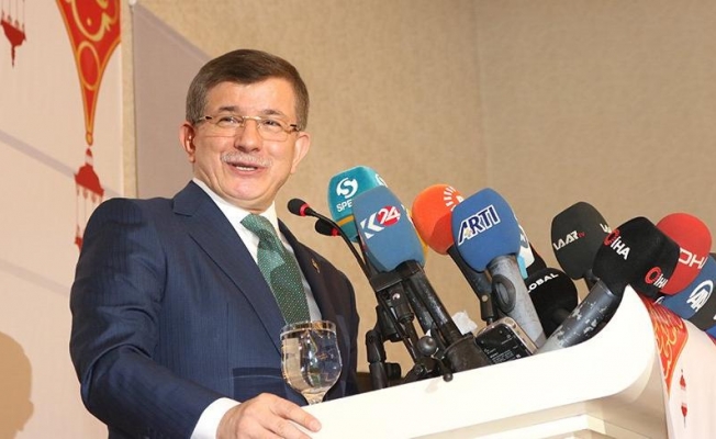 Saray'dan Davutoğlu'na yakın takip