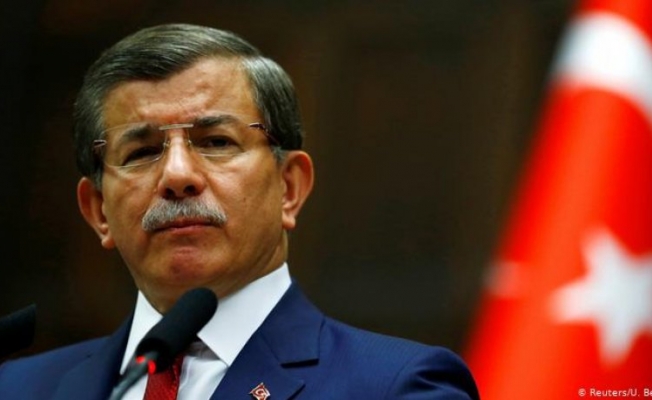 TRT Ahmet Davutoğlu'nu takibe aldı