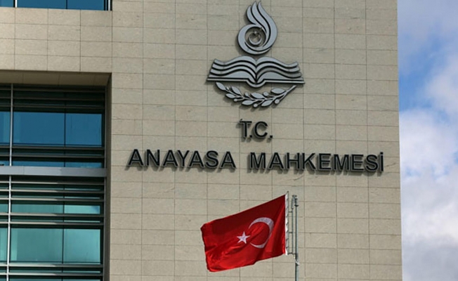 Anayasa Mahkemesi'nden 'Akit' kararı