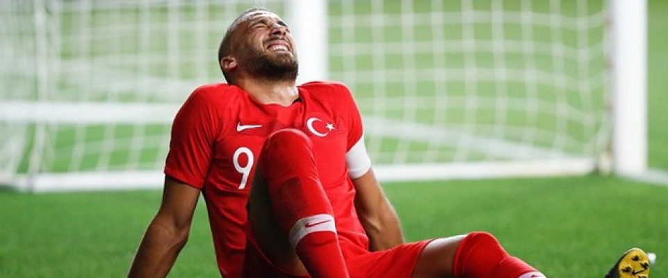 Cenk Tosun, Milli Takım'dan çıkarıldı