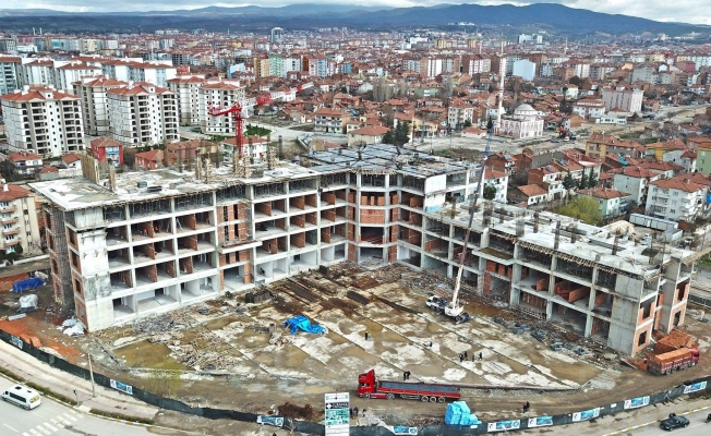 Yolsuzlar yargılansın: Bir belediye bir yılda nasıl yüzde 500 borçlanır?