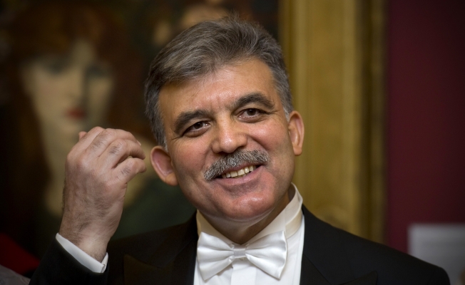 Abdullah Gül'e 'fırıldak' demek artık suç değil!