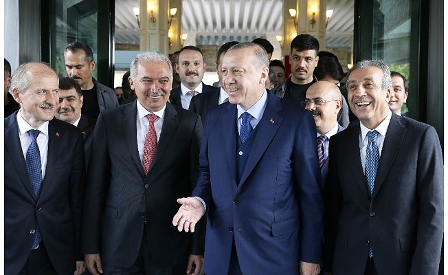 İBB'deki yolsuzluk ve israfı gündeme getirmek 'Erdoğan'a hakaret' sayıldı!