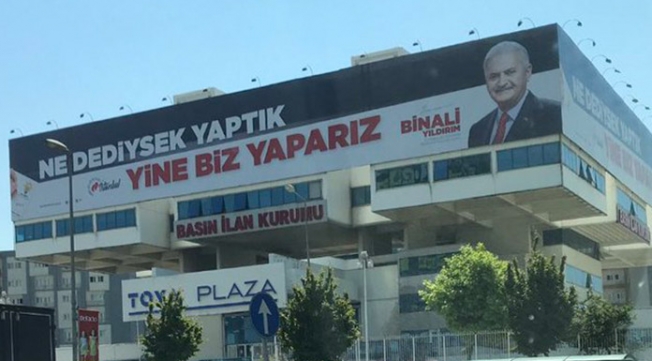 Yasalar AKP için değil: Dev afişlerle Yıldırım propagandası!