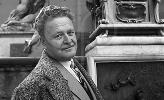 Komünist şair Nâzım Hikmet'in daha önce yayınlanmamış fotoğrafı