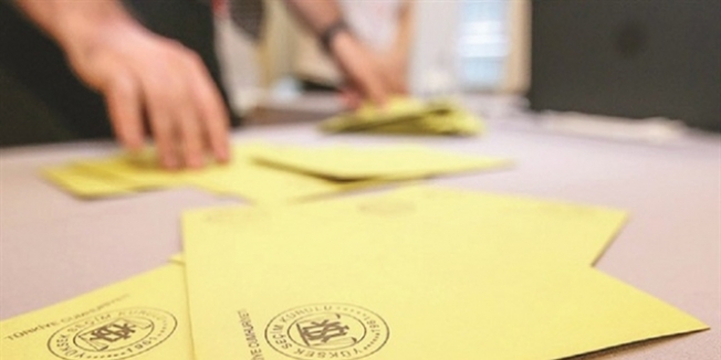 'AKP güç kaybettiğinin farkında değil'
