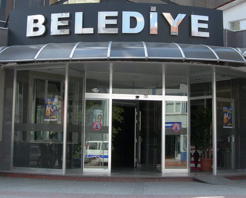 AKP'li belediyede hayalet müdürler!