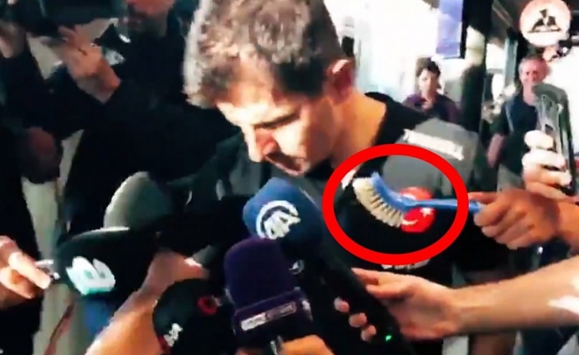 Belözoğlu'na uzatılan tuvalet fırçasının nedeni ortaya çıktı