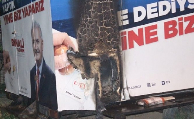 Beşiktaş'ta AKP'nin seçim aracı yandı