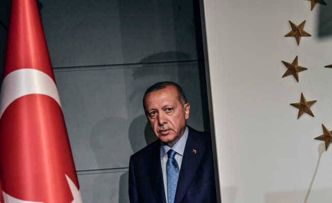 AKP'li yetkililer: Erdoğan sahalarda yok çünkü...