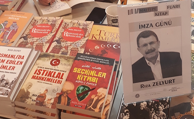 Yazar Rıza Zelyut, okurlarıyla buluştu