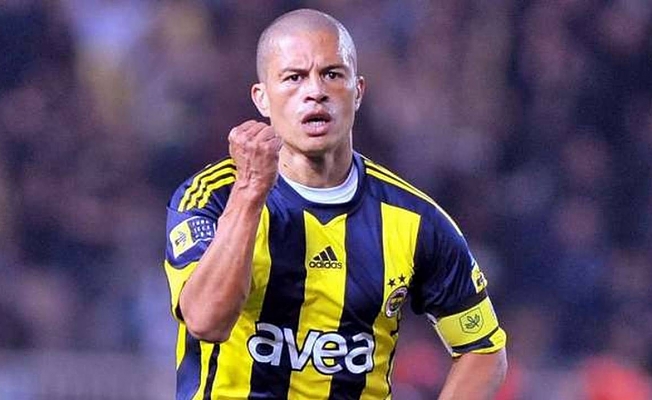 Fenerbahçe, Alex'e jübile maçı düzenleyecek!