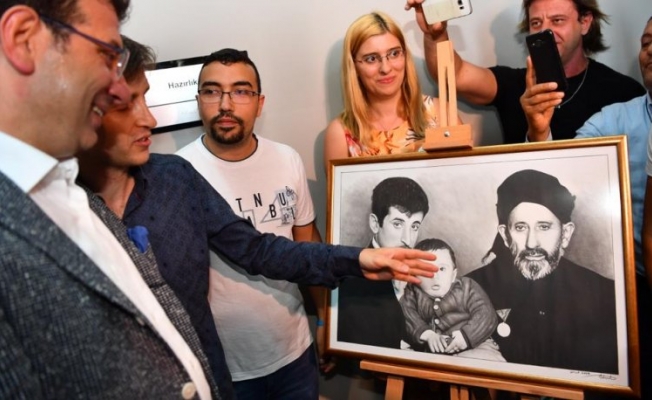 Ortaokul mezunu ressamdan Ekrem İmamoğlu'na tablo sürprizi