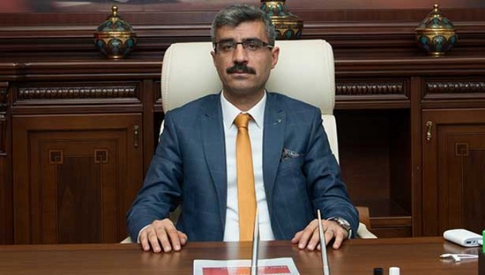 SGK Başkanı İstanbul'da seçim çalışmasına katıldı