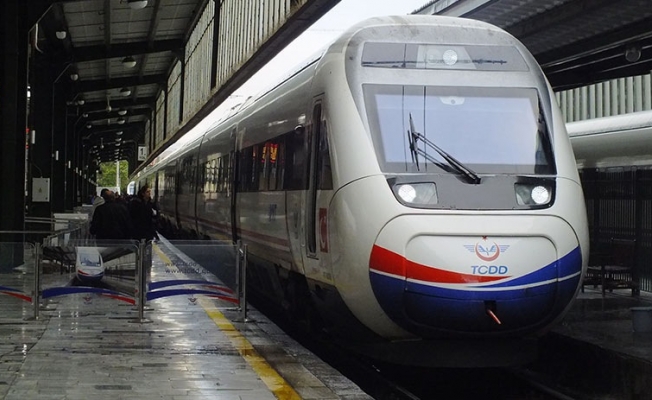 Teknoloji harikasıydı... Yağmur, İstanbul-Ankara YHT seferlerini durdurdu