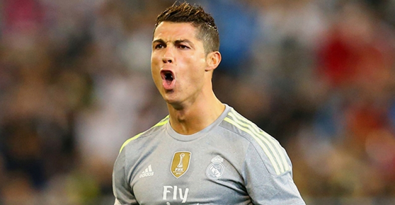 Ronaldo taraftarlarına küfür etti!