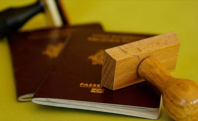 İran yabancı turistlerin pasaportuna mühür vurmayacak