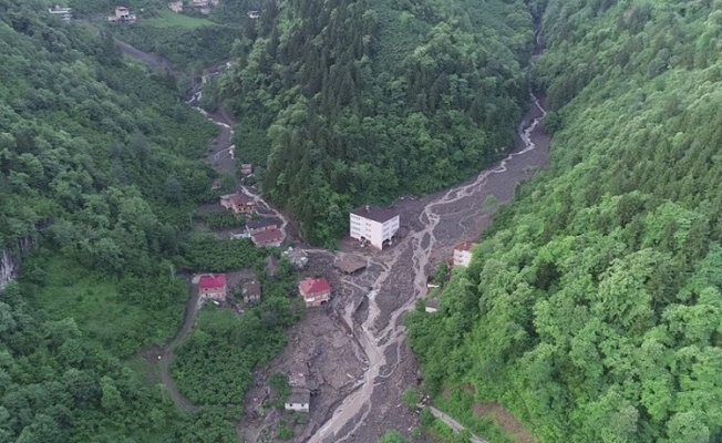 Trabzon Araklı’da sel: Yaşamını yitirenlerin sayısı 7'e yükseldi