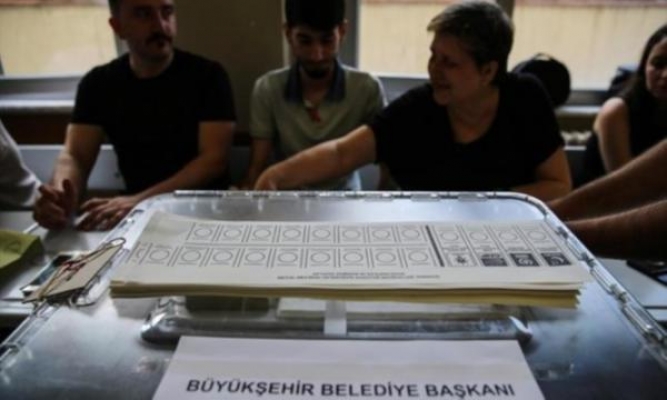 İstanbul'da oy verme işlemi başladı
