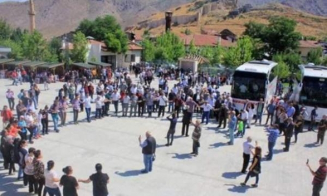 Demokrasi için İstanbul'a akın