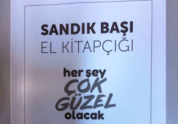 CHP’nin kitapçığına 'Her şey çok güzel olacak' uzaklaştırması