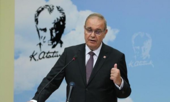 Öztrak: Saray yönetimi silkelenip kendine gelmeli