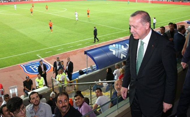 AKP'nin tribün korkusu sürüyor: Susturma yasası
