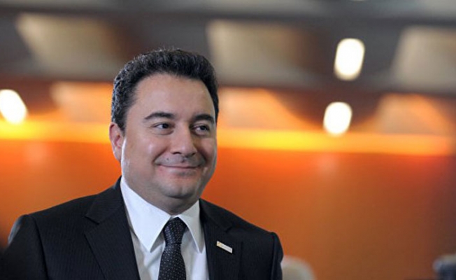 Ali Babacan'ın yanında kimler var?