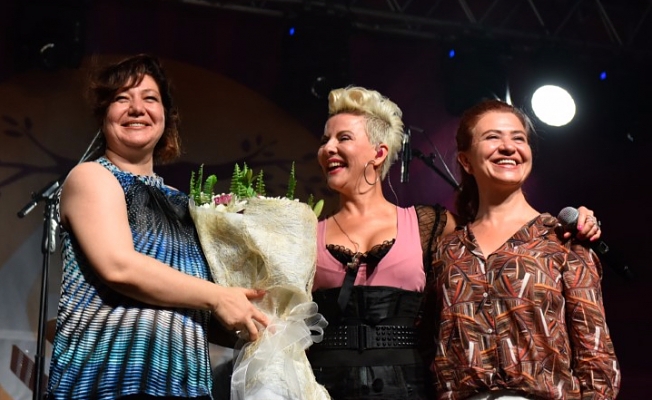 CHP'li Muratpaşa Belediyesi'nden muhteşem festival