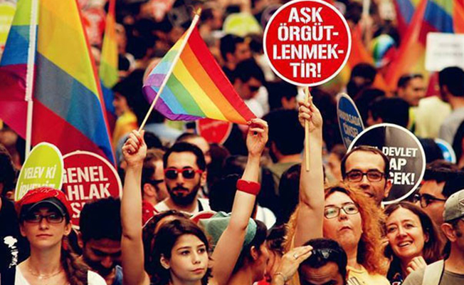 Heteroseksüeller, onur yürüyüşü düzenleyecek: En çok baskıya biz maruz kalıyoruz