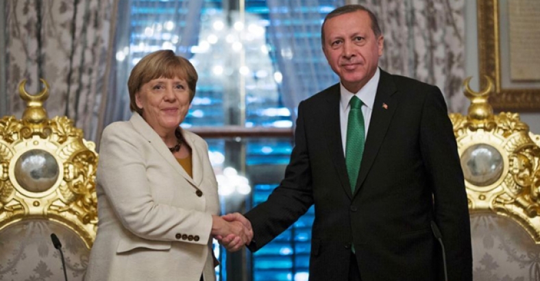 Merkel ve Erdoğan bir araya geldi