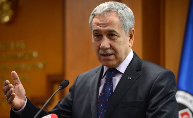 İlk toplantıda maaşına zam yapan Arınç: Edepsizler, sizi ne ilgilendiriyor!