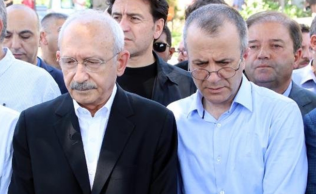 Kılıçdaroğlu, iletişim koordinatörünün acısına ortak oldu