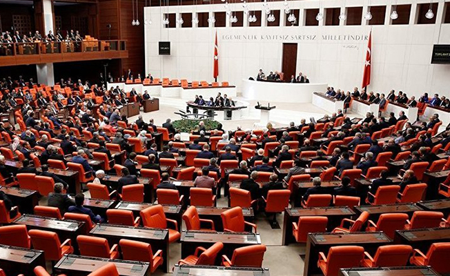 CHP'nin soruları AKP'yi o maddeden vazgeçirdi!