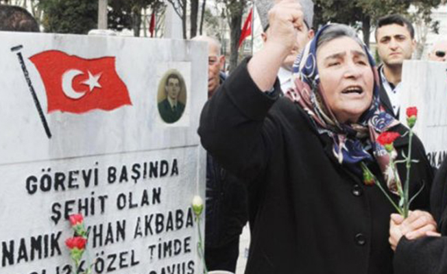 Erdoğan şehit annesine dava açtırdı!
