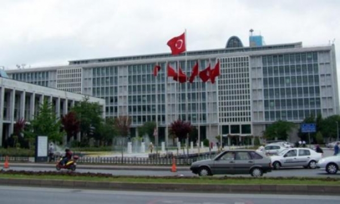 İstanbul Belediyesi'nde kırmızı alarm: İhaleler ve ödemeler durduruldu