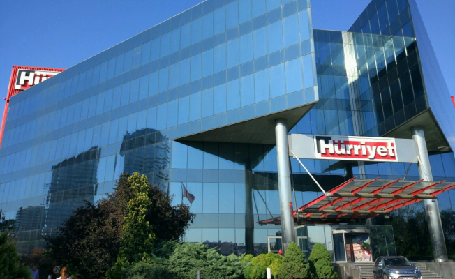 Ünlü köşe yazarı Hürriyet'ten bu sözlerle ayrıldı