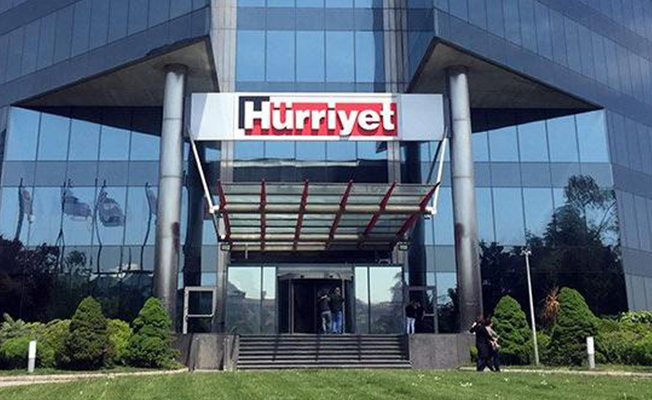 Hürriyet'e bir AKP'li yazar daha: Hem de tarikat kontenjanından