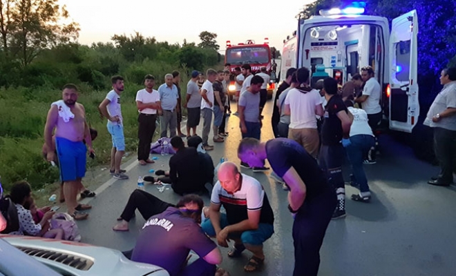 Çatalca'da midibüs devrildi: 23 yaralı!