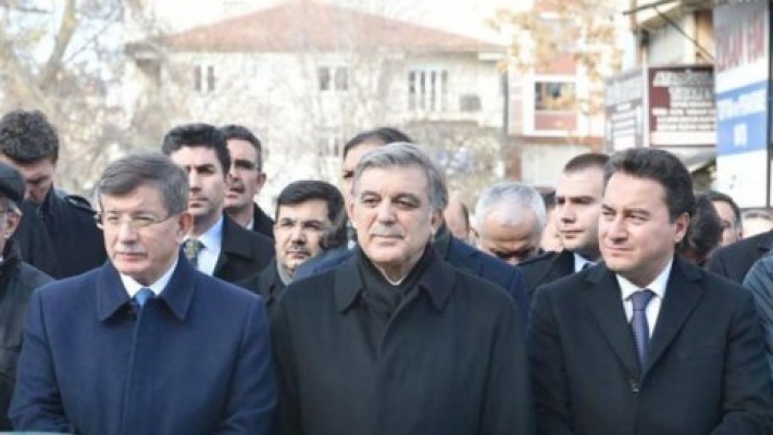 Burhan Kuzu’dan Abdullah Gül’e, Davutoğlu’na ve Babacan’a çağrı: Geri dönün