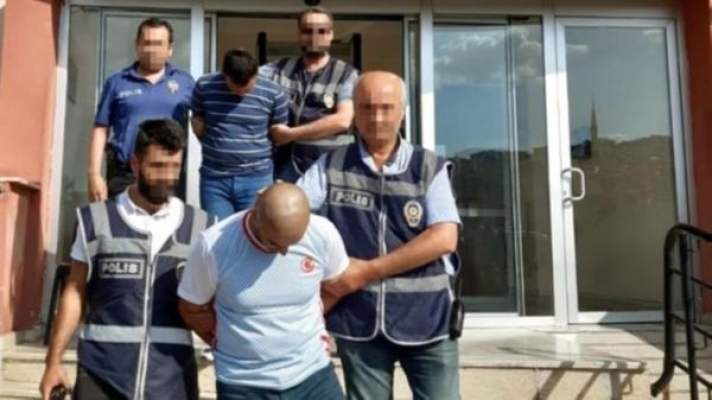 'Polisiz' deyip ODTÜ'lü öğrencileri gasp edenler yakalandı