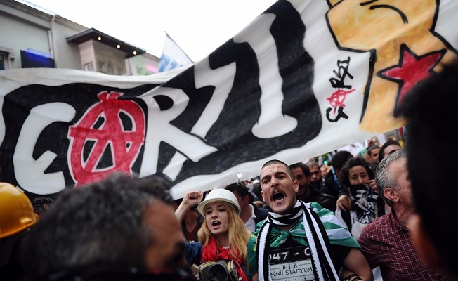 Beşiktaş'ta FETÖ depremi: Çarşı'dan bir tepki daha!
