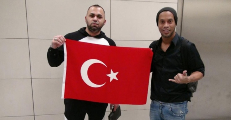 Ronaldinho'dan Beşiktaş açıklaması