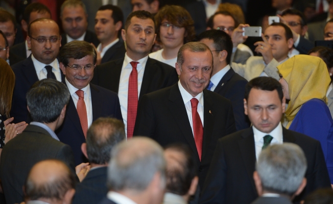 VİDEO | Davutoğlu propagandaya başladı: Ceketi kimlere dert oldu?