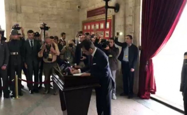 Ekrem İmamoğlu'ndan Anıtkabir ziyareti