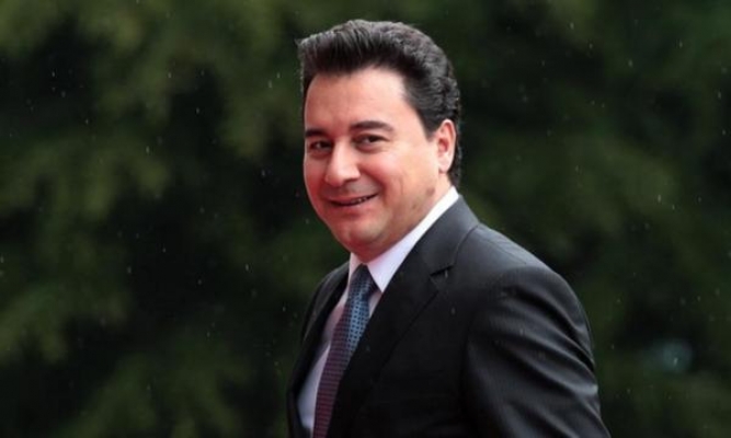 Habertürk yazarından bomba iddia: Yeni partinin kuruluş tarihi değişti mi?