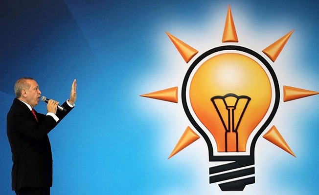 'AKP, her yerden borç almak için uğraşan bir partidir'