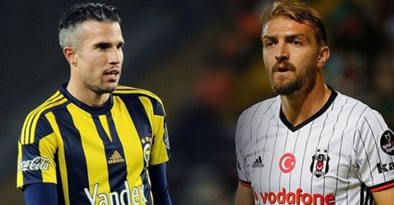 Caner Erkin ile van Persie birbirine girdi!